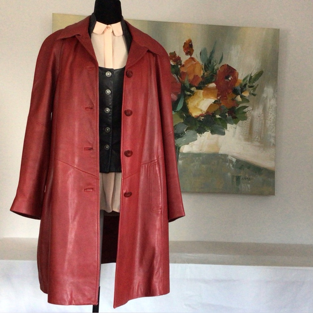 Danier Retro Leather Button Up Coat 
Zip Out Quilted Liner